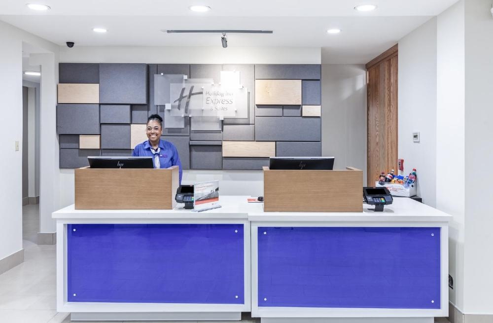 Holiday Inn Express & Suites Baton Rouge East by IHG
